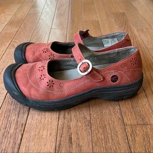 Keen Calistoga mary jane shoes floral cutouts suede women’s size 9.5 red